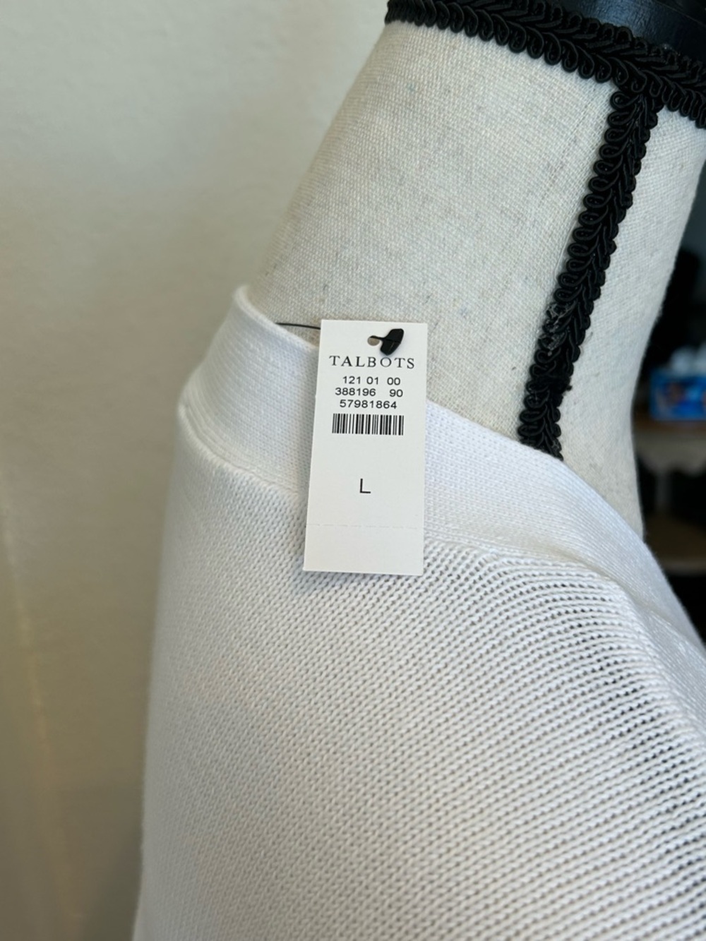 Talbots V-Neck Cardigan Size Large Placed Leaf Pattern - Picture 4 of 16